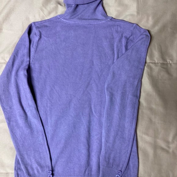 Like New Lavender Soft Turtleneck - Picture 5 of 6
